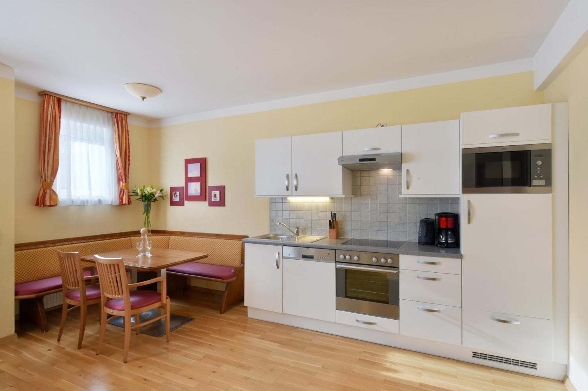 Appartements Cella Central Τσελ αμ Ζέε Εξωτερικό φωτογραφία